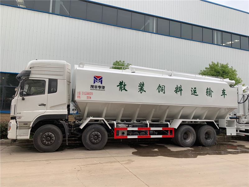 天龍前四后八電動(dòng)44方散裝飼料運(yùn)輸車
